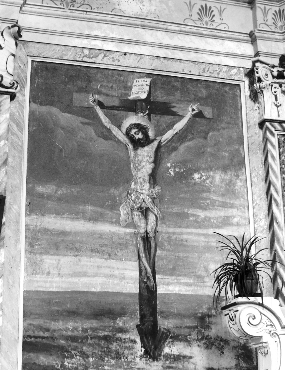Cristo crocifisso (dipinto) di Pinna Giorgio (sec. XX)