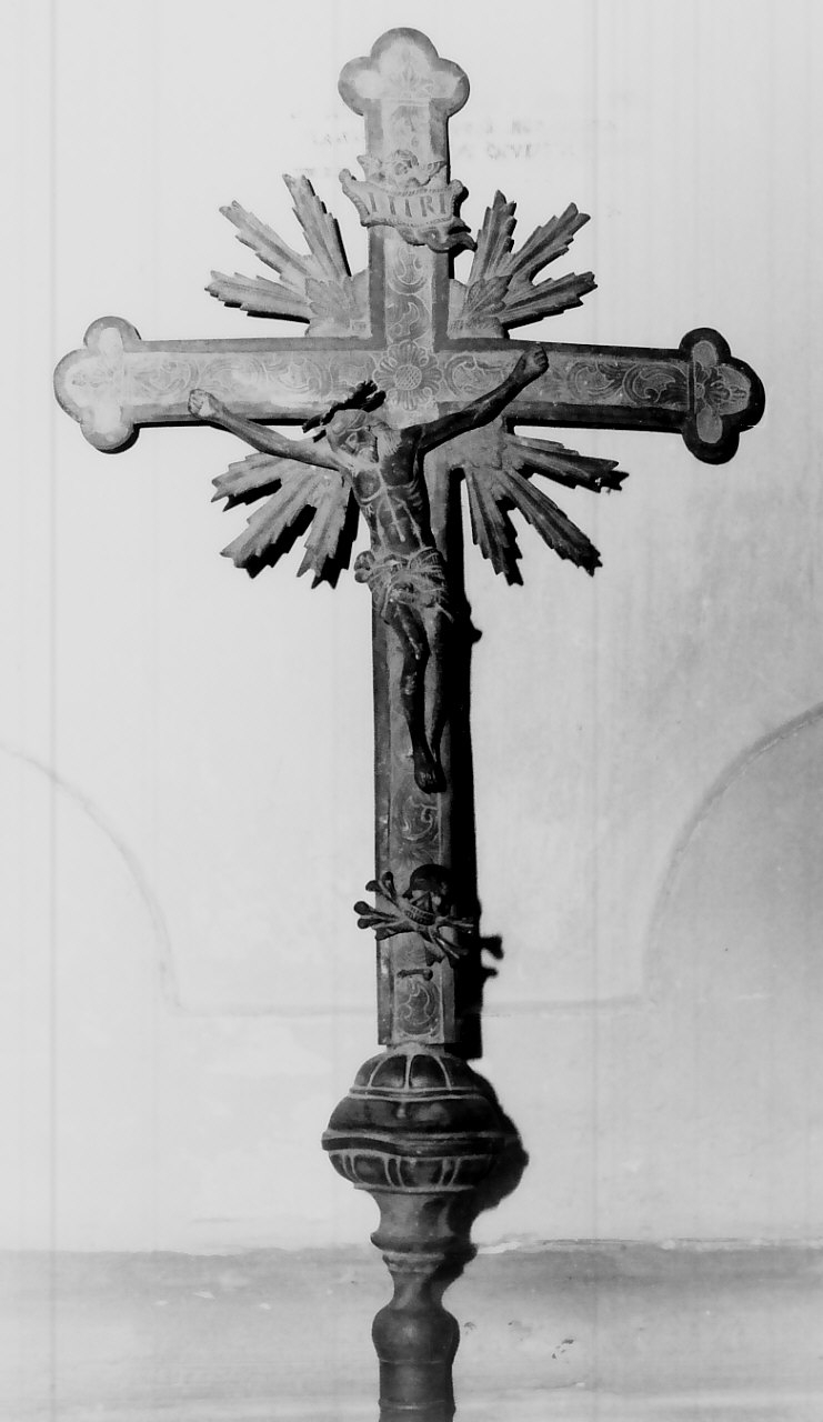 croce processionale, opera isolata - bottega Italia meridionale (seconda metà sec. XIX)