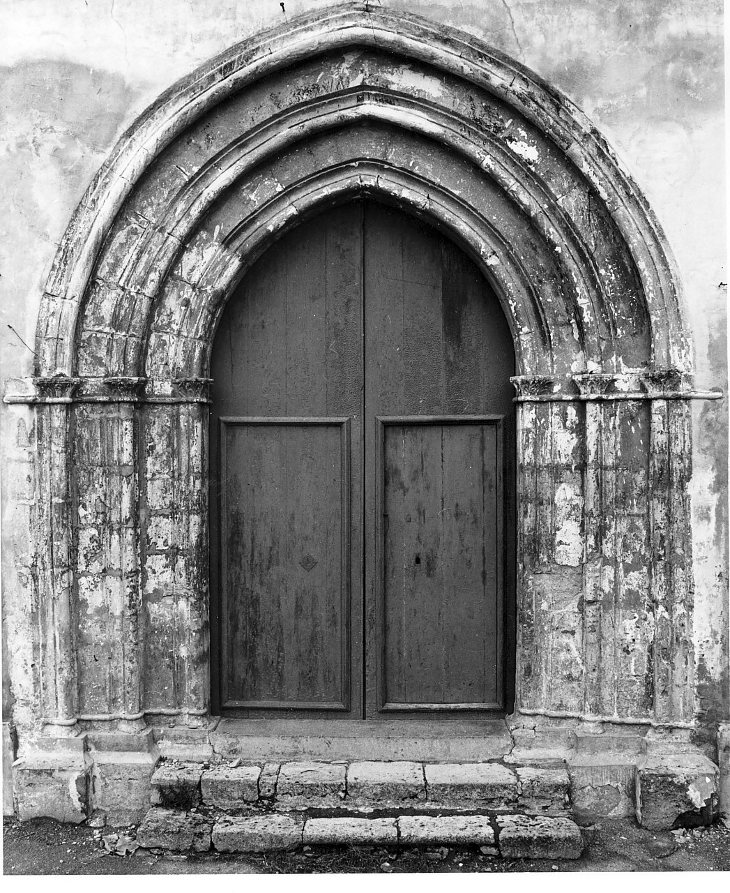 portale - a sesto acuto, opera isolata - bottega calabrese (sec. XV)