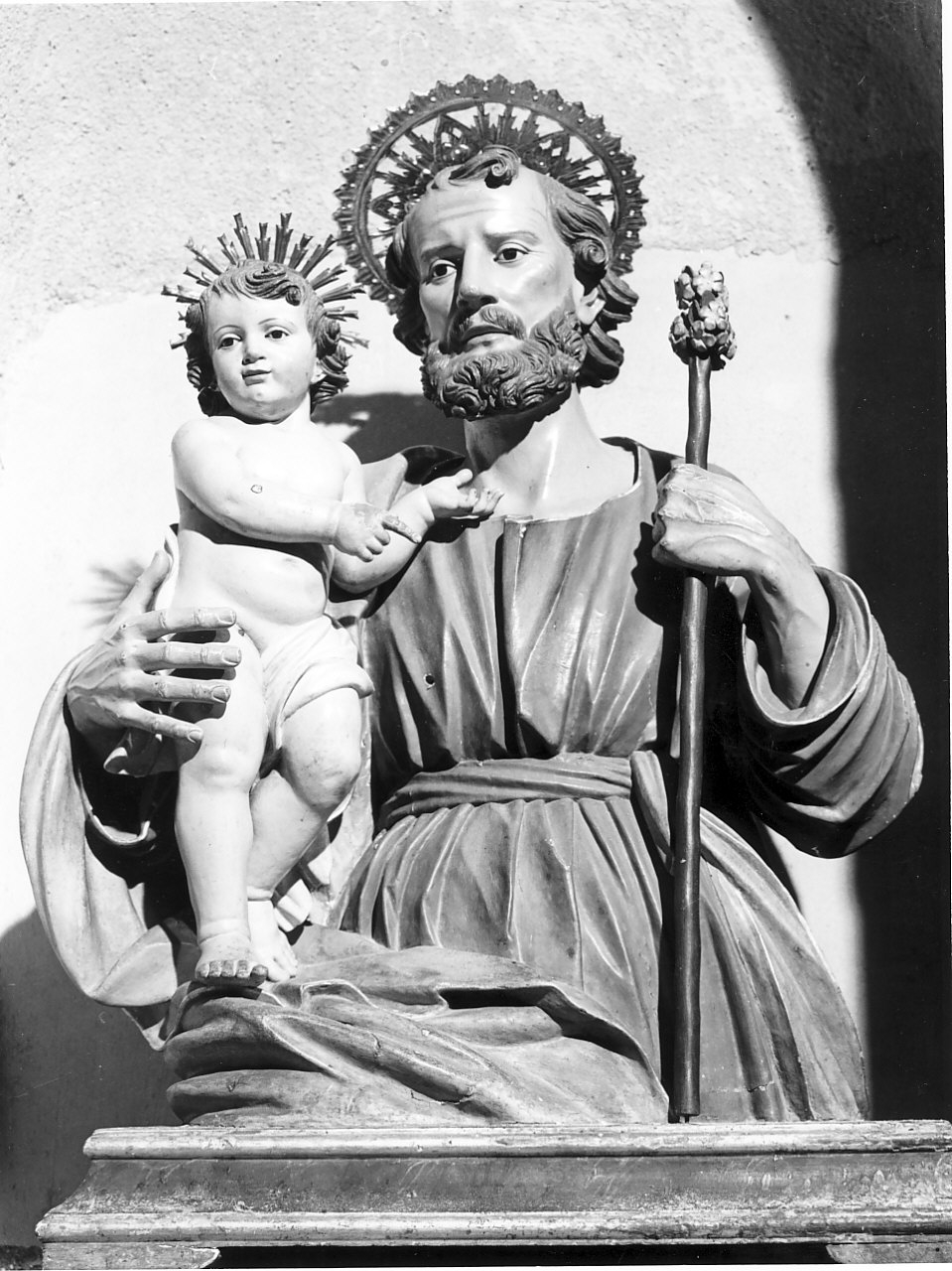 San Giuseppe e Gesù Bambino (statua, opera isolata) - bottega Italia meridionale (sec. XVIII)