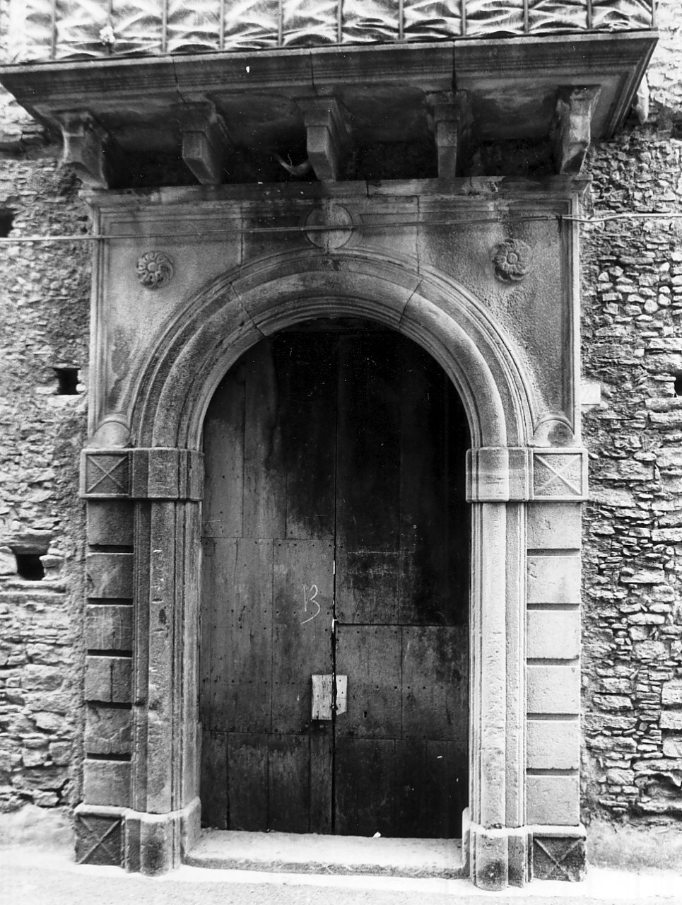 portale - ad arco, opera isolata - bottega calabrese (sec. XVIII)