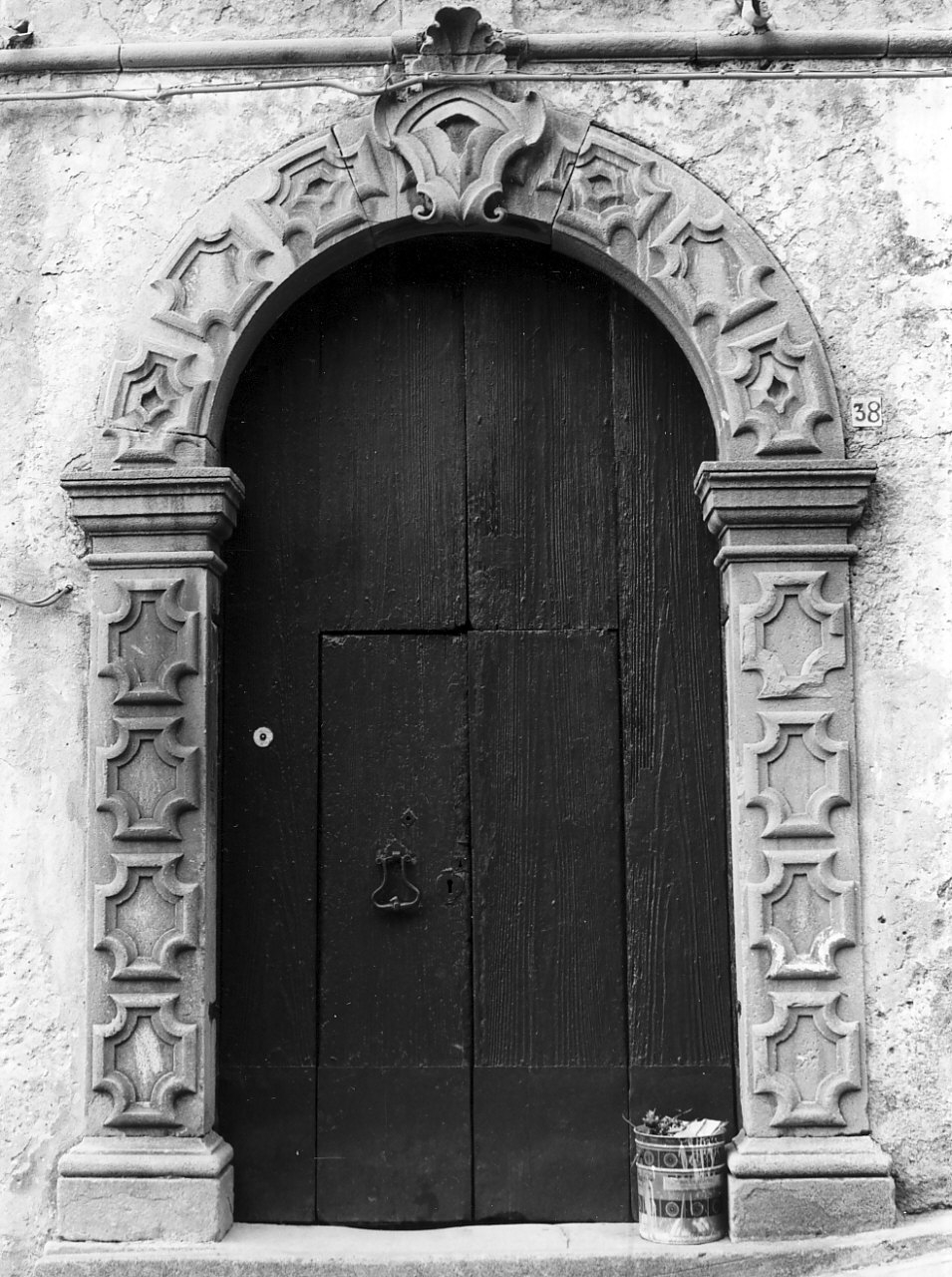 portale - ad arco, opera isolata - bottega calabrese (sec. XIX)