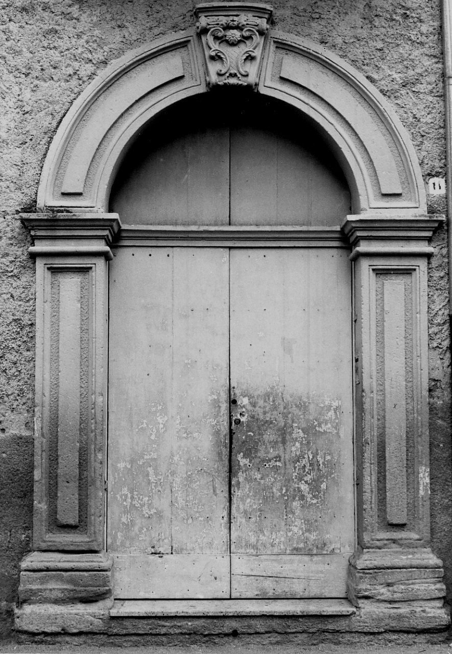 portale - ad arco, opera isolata - bottega calabrese (sec. XIX)