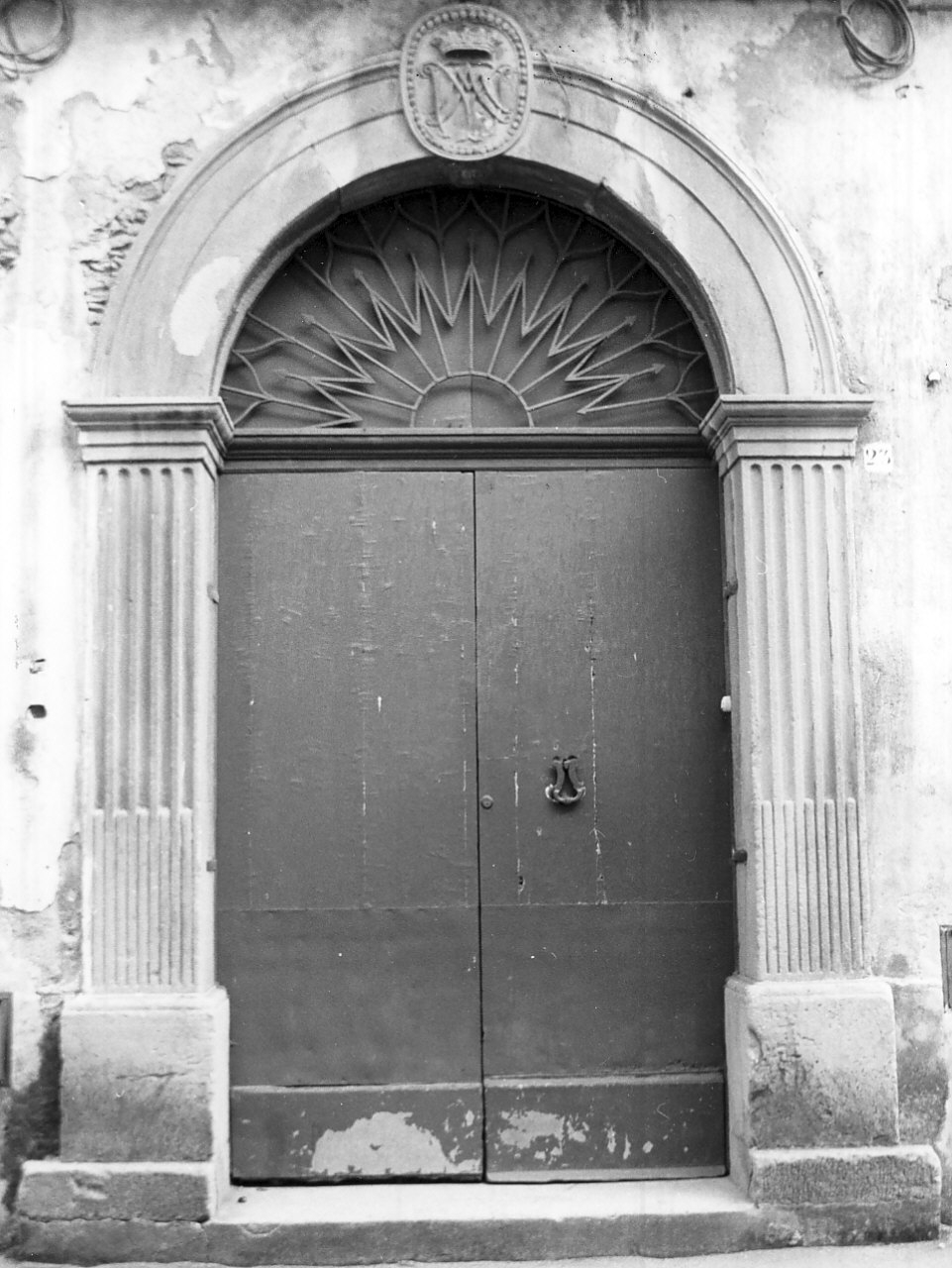 portale - ad arco, opera isolata - bottega calabrese (fine sec. XIX)