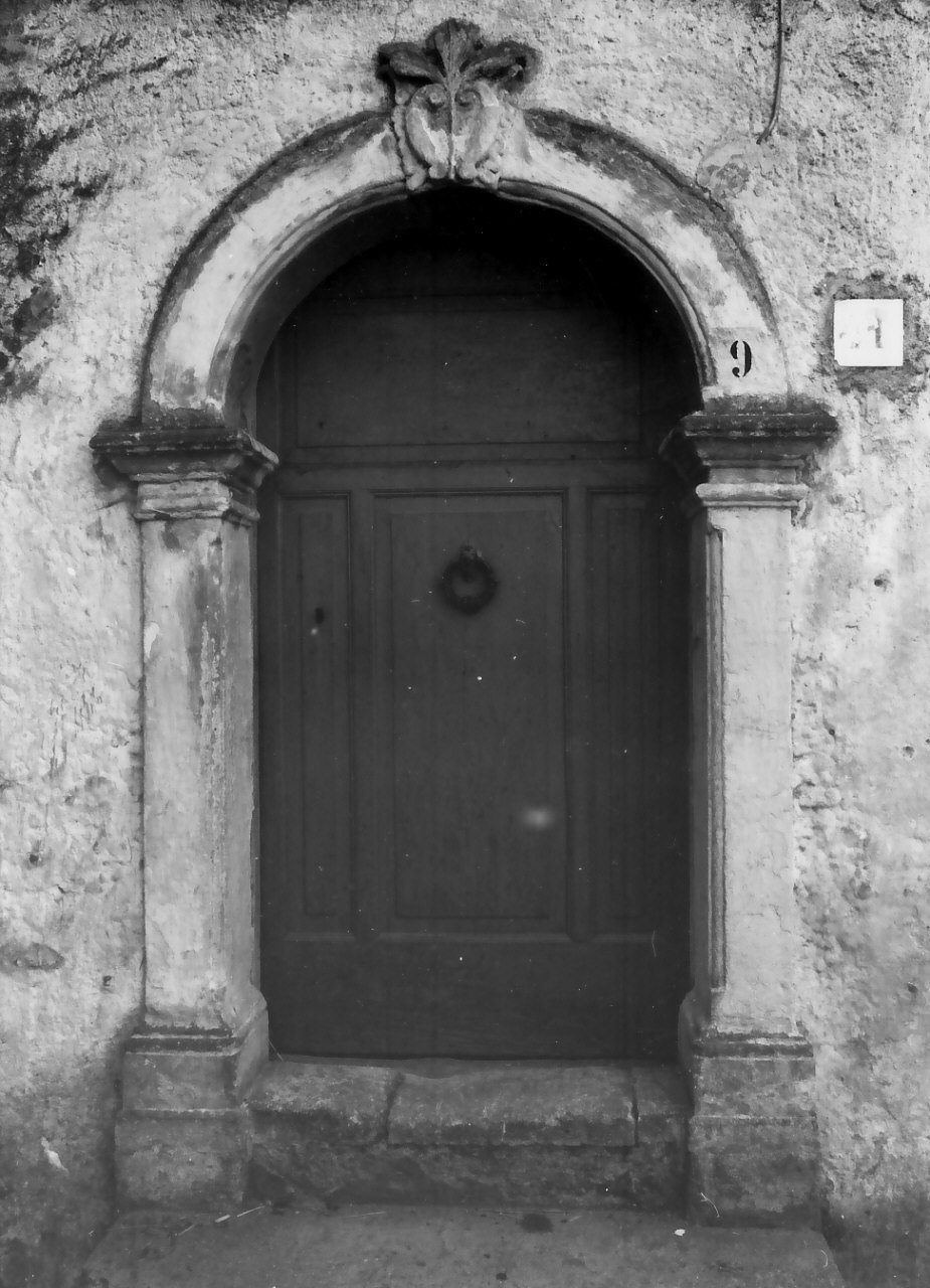 portale - bottega calabrese (sec. XIX)