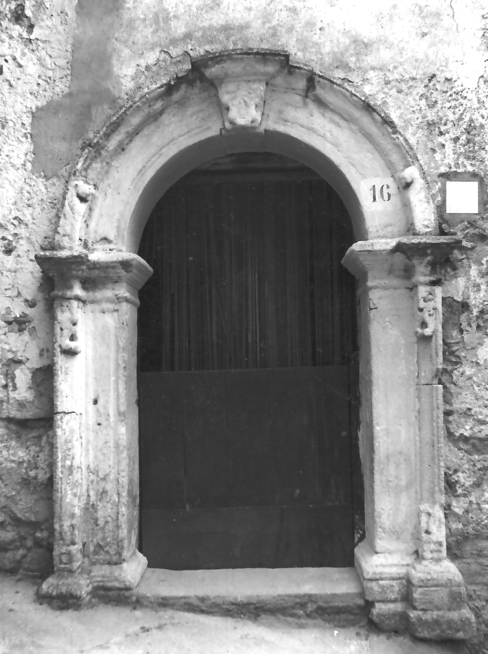 portale - bottega calabrese (sec. XIX)