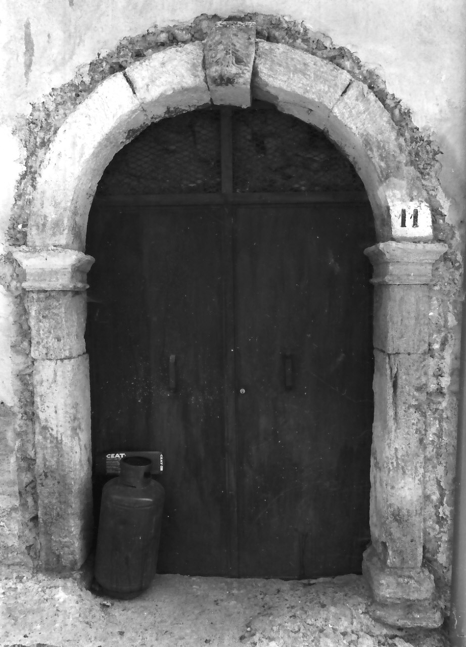 portale - bottega calabrese (sec. XIX)