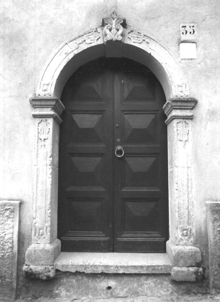 portale - bottega calabrese (sec. XIX)