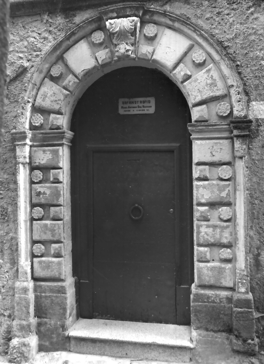 portale - bottega calabrese (sec. XIX)