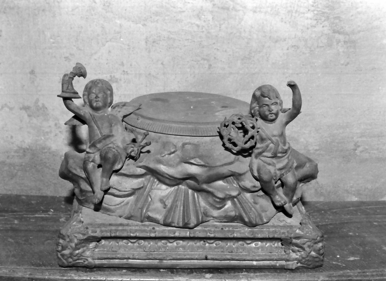 piedistallo di statua, opera isolata - bottega calabrese (fine/inizio secc. XVIII/ XIX)