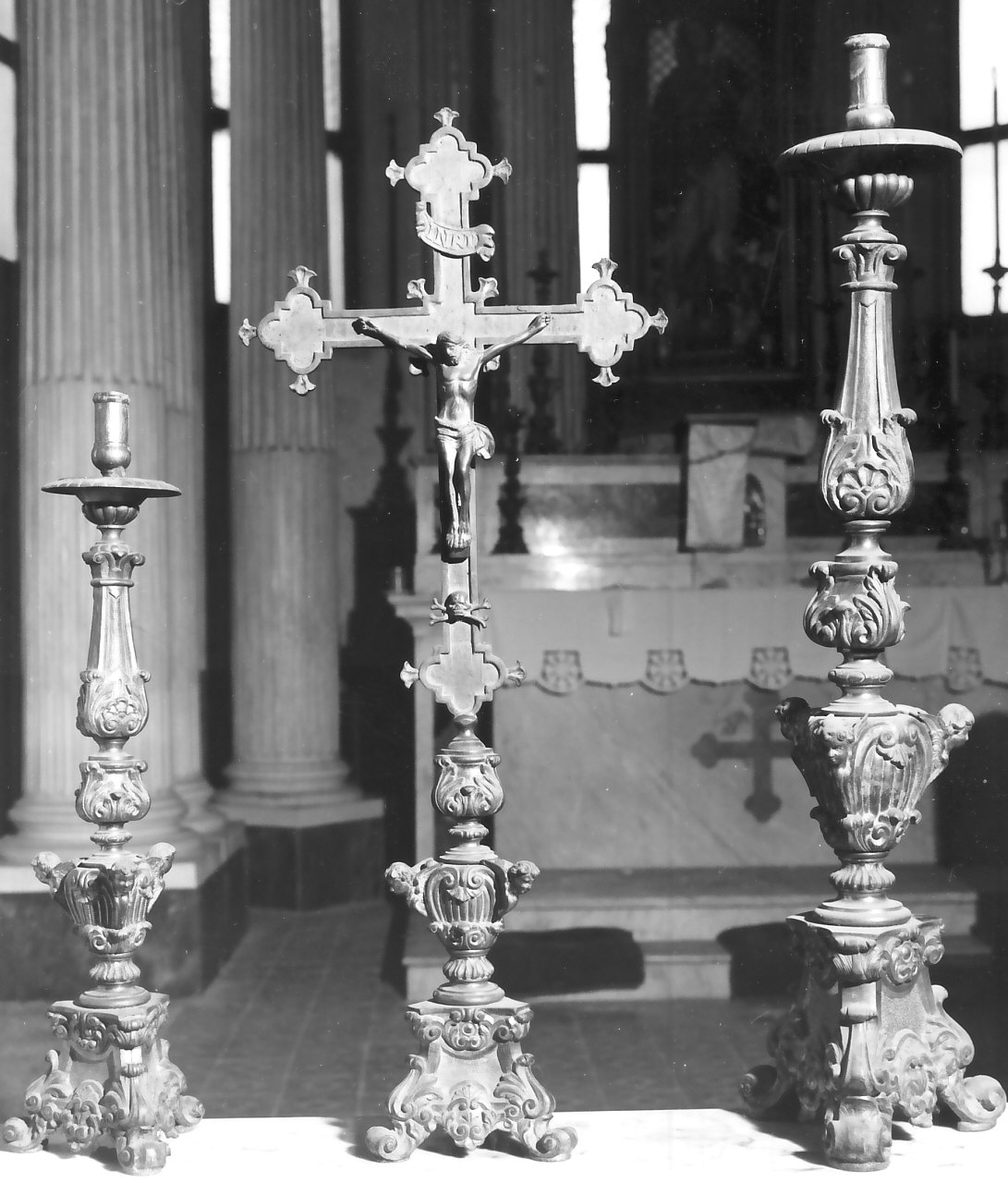 candeliere, serie - bottega Italia meridionale (sec. XIX)