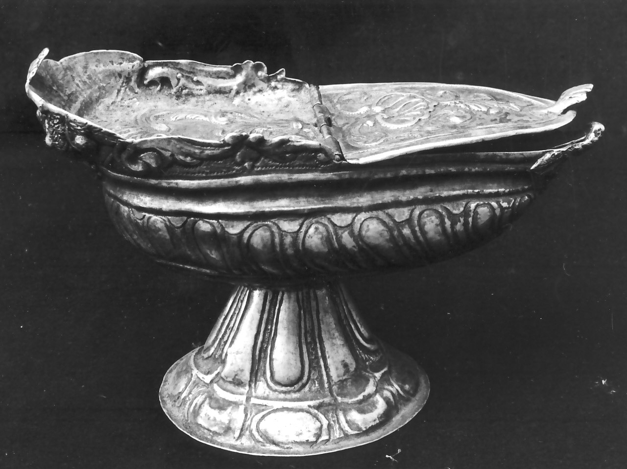 navicella portaincenso - bottega Italia meridionale (sec. XVIII, sec. XIX)