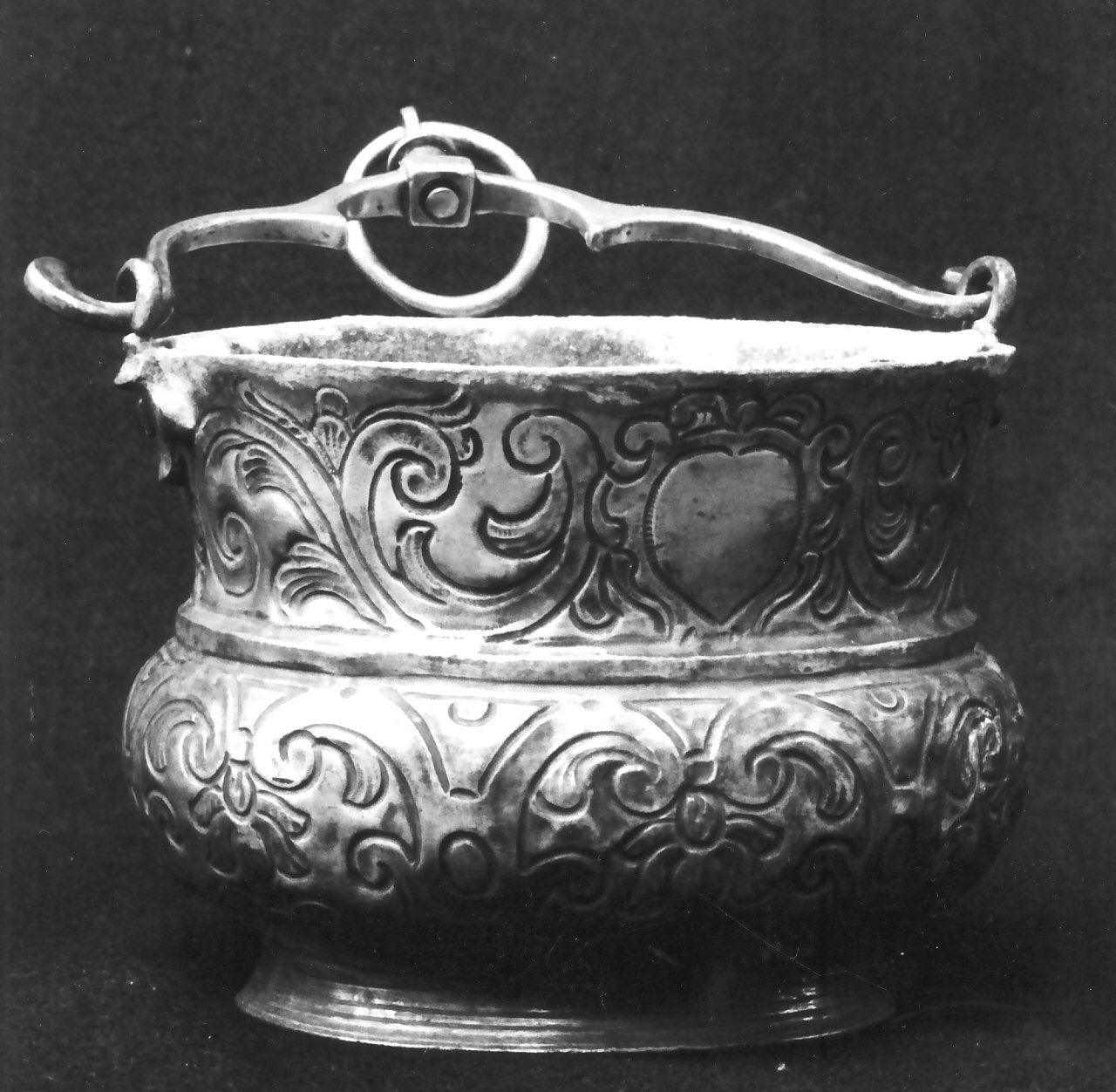 secchiello per l'acqua benedetta - bottega napoletana (sec. XVIII)