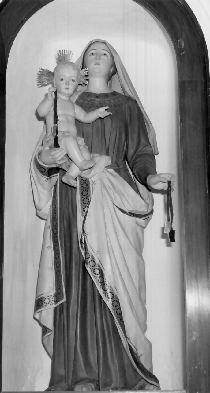 Madonna con Bambino (statua, opera isolata) - bottega Italia meridionale (sec. XIX)