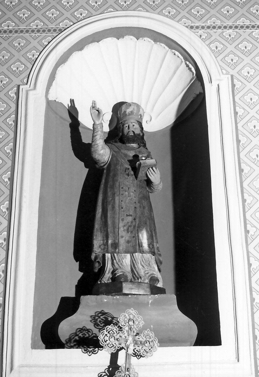 San Nicola di Bari (statua, opera isolata) - bottega Italia meridionale (metà sec. XVII)