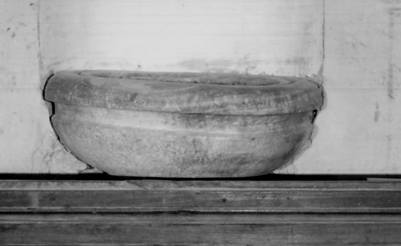 fonte battesimale - bottega calabrese (seconda metà sec. XIX)