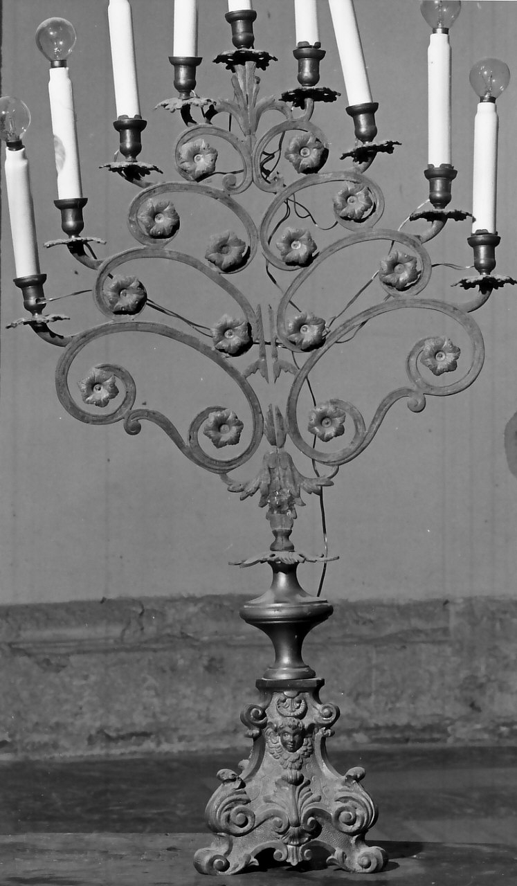 candelabro, opera isolata - bottega Italia meridionale (sec. XIX)