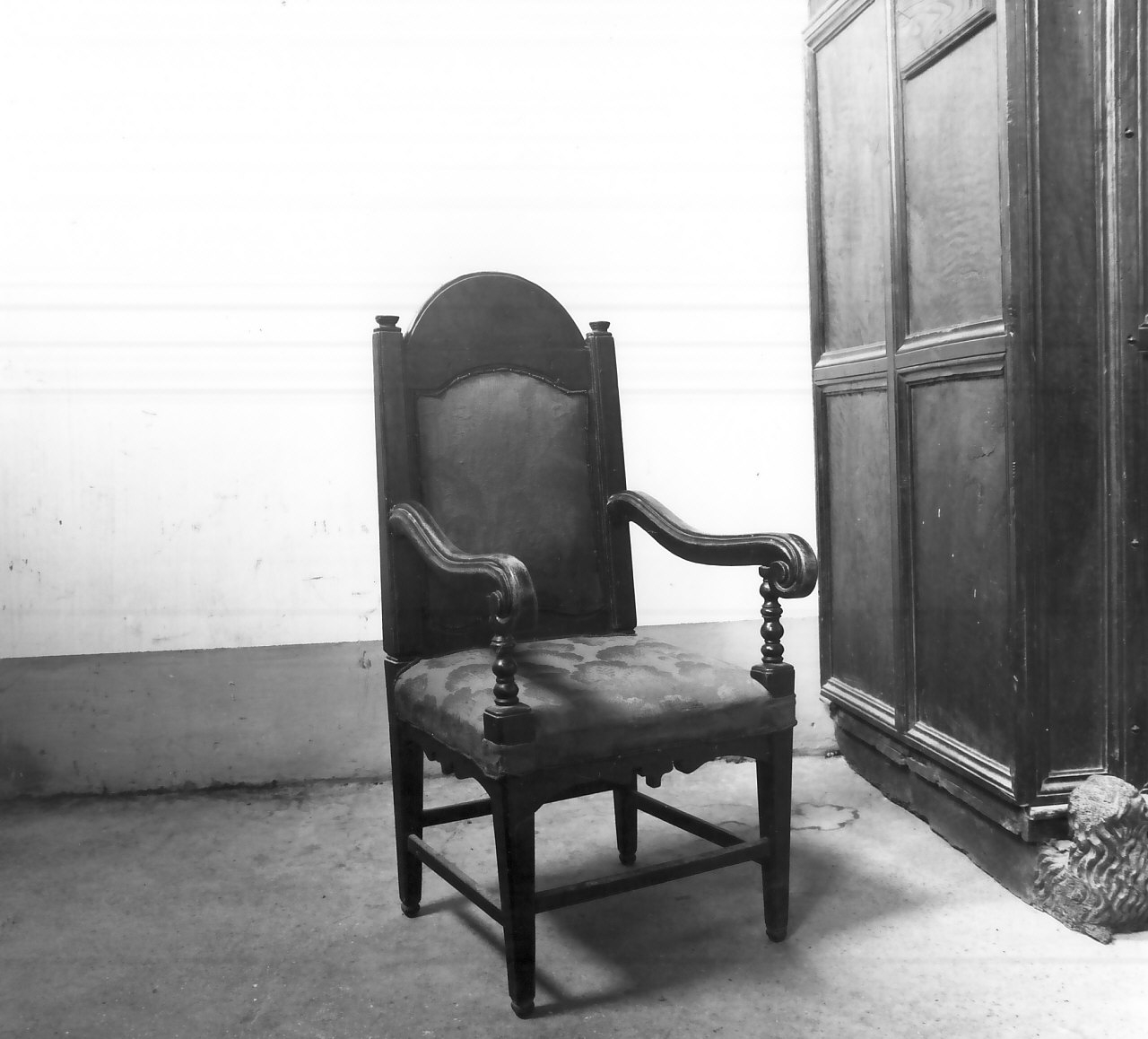 poltrona, opera isolata - bottega calabrese (sec. XVIII)