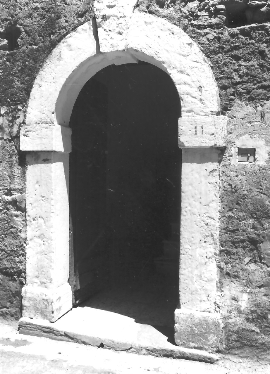 portale - bottega calabrese (fine sec. XIX)