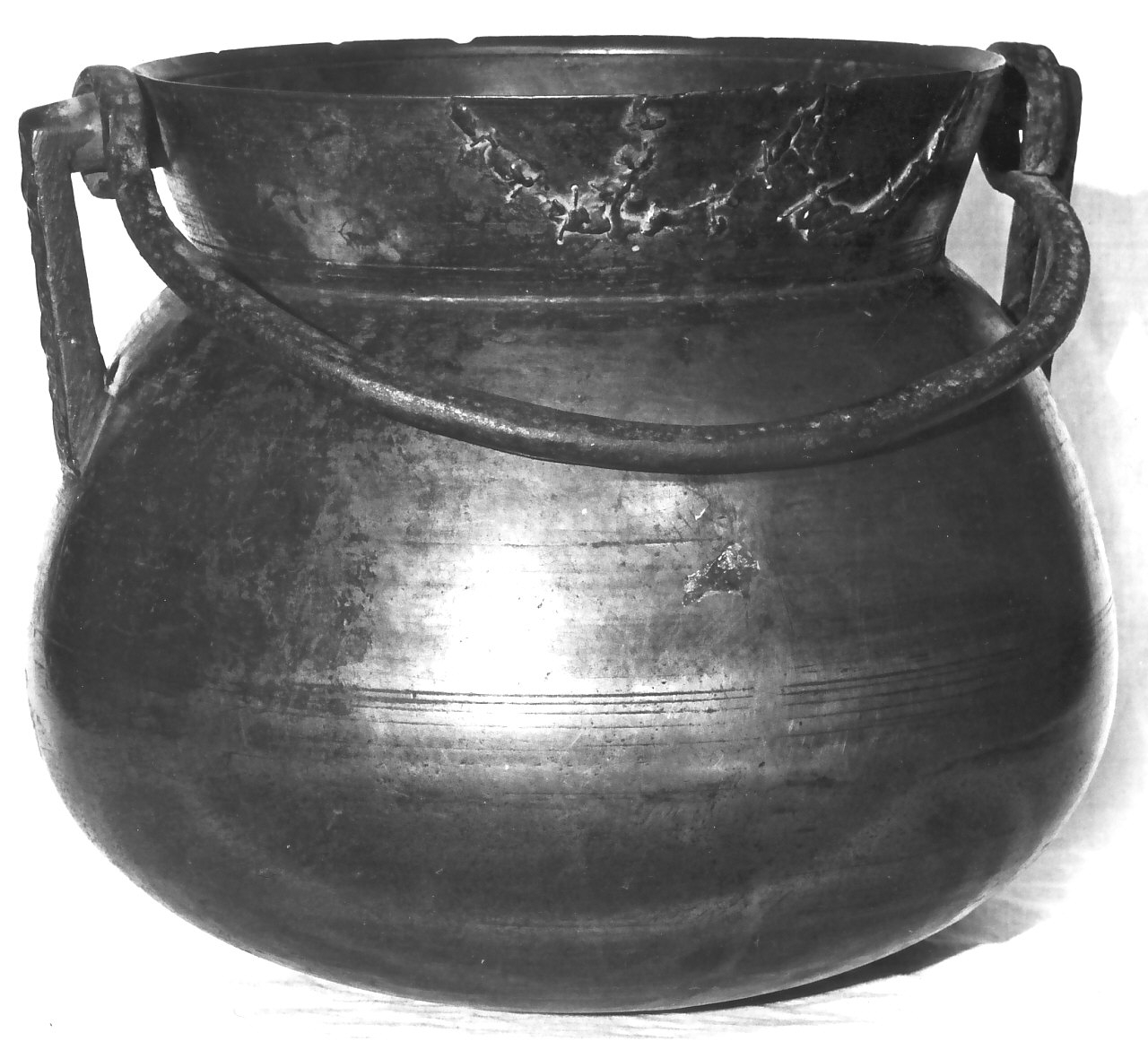 pentola - bottega calabrese (sec. XV)