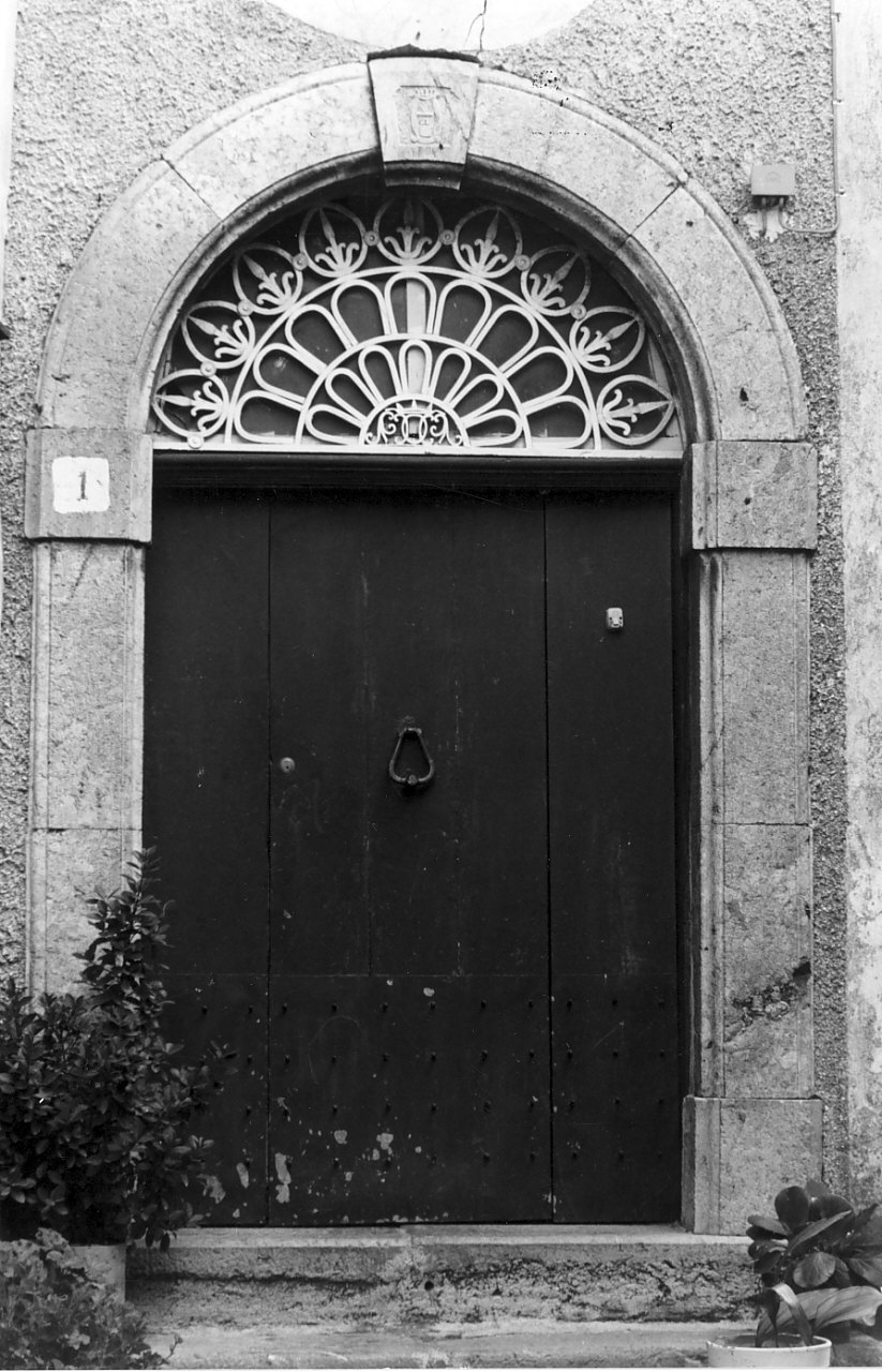 portale, opera isolata - bottega calabrese (sec. XIX)