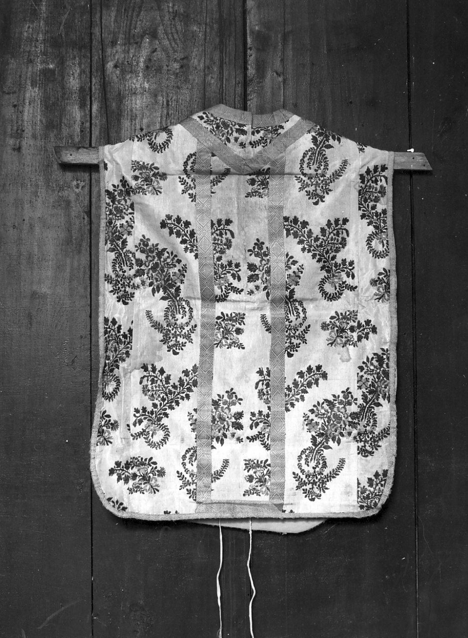 paramento liturgico, serie - manifattura calabrese (sec. XIX)