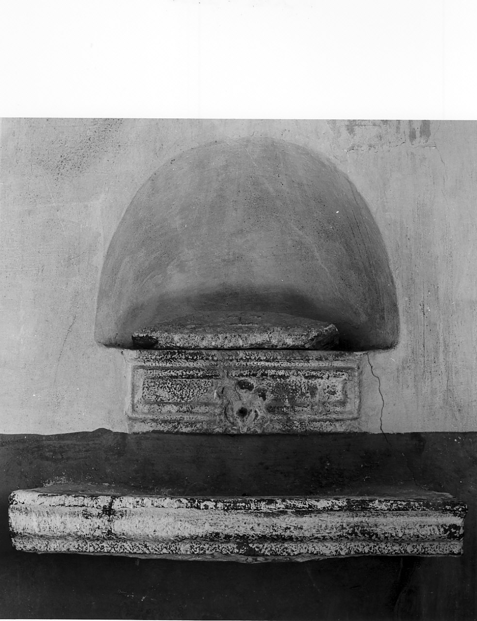 fonte battesimale, opera isolata - bottega Italia meridionale (sec. XVIII)