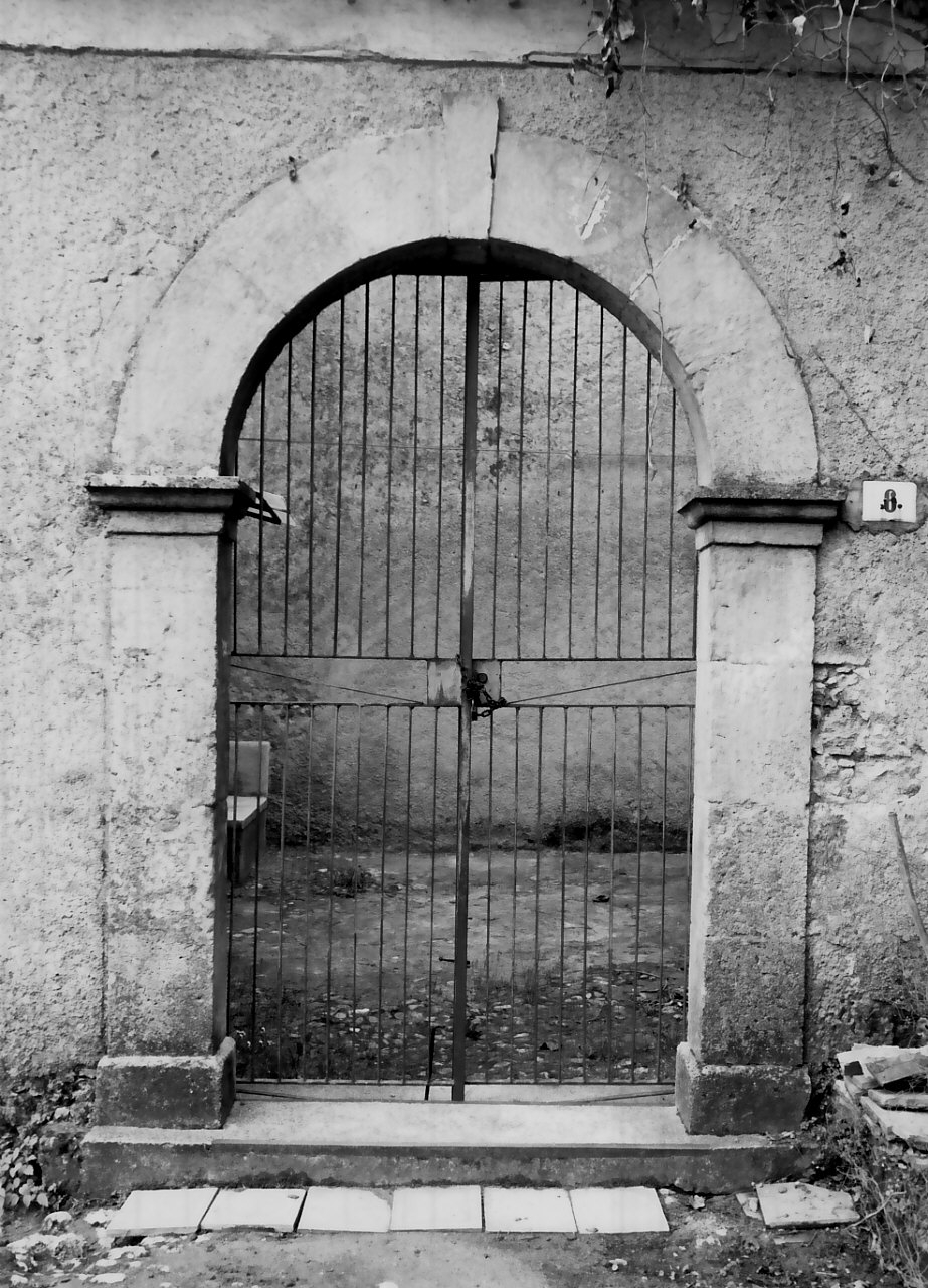 portale, opera isolata - bottega calabrese (sec. XIX)