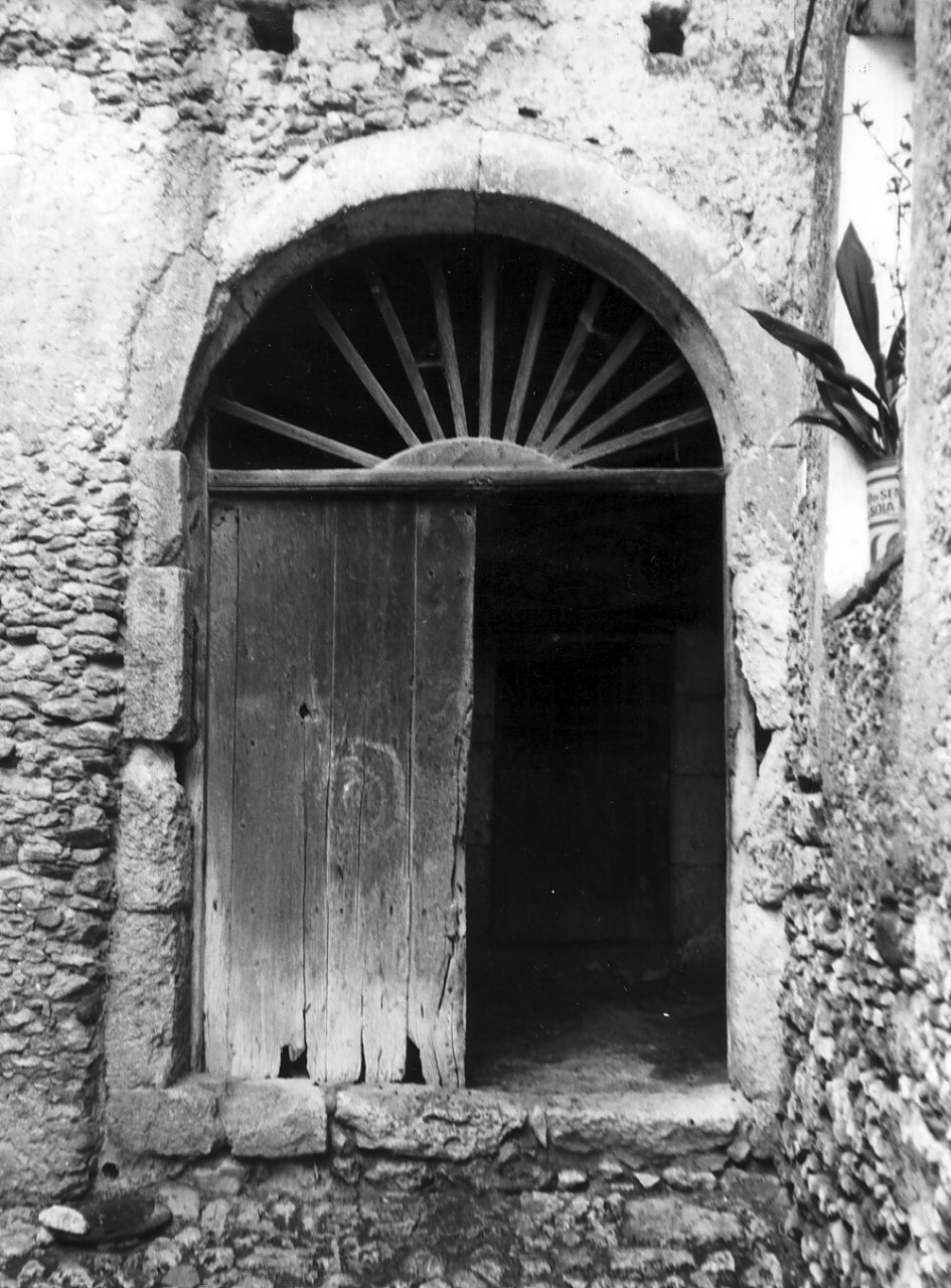portale, opera isolata - bottega calabrese (sec. XIX)