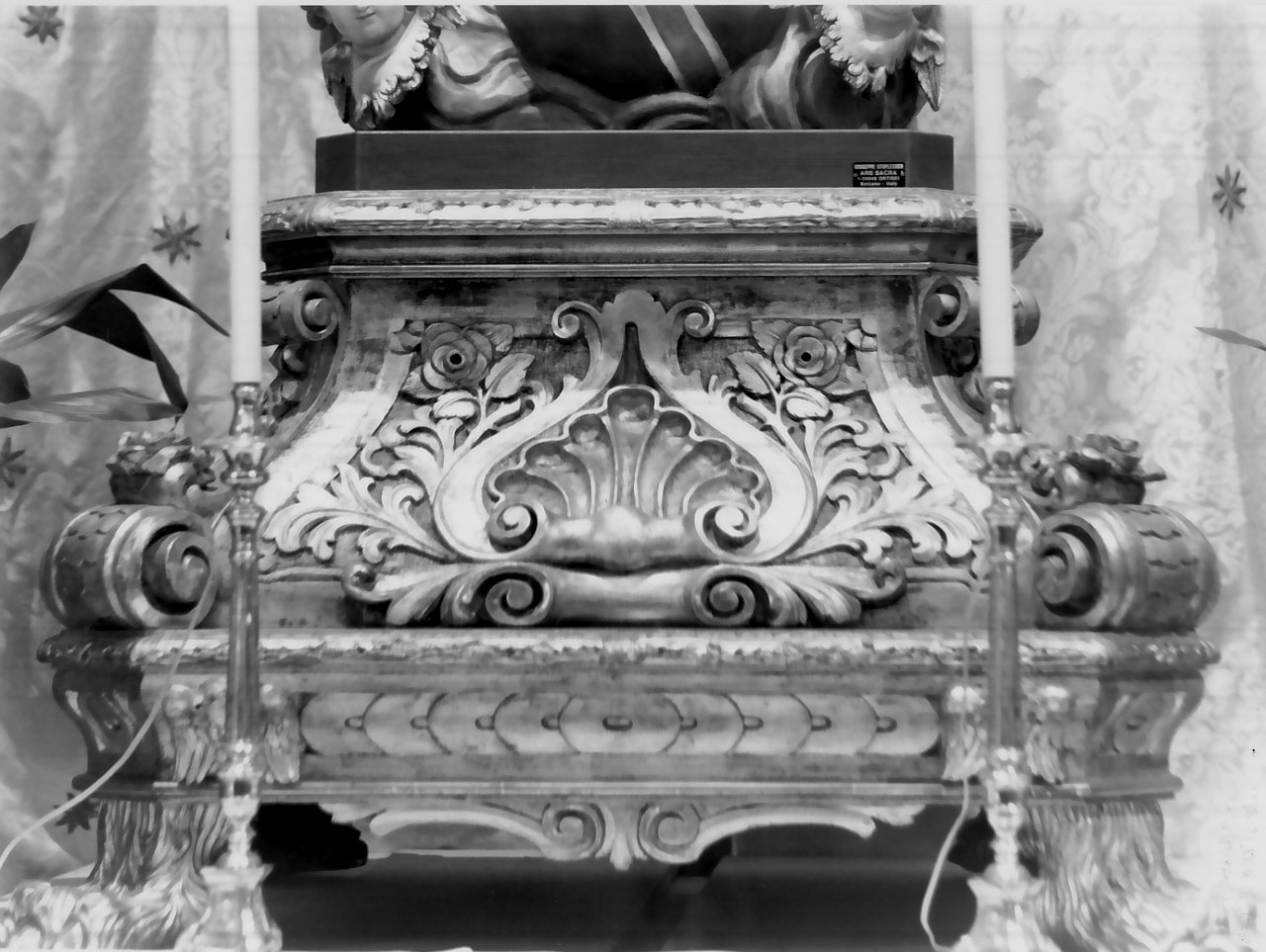 piedistallo di statua, opera isolata - bottega calabrese (fine/inizio secc. XVIII/ XIX)