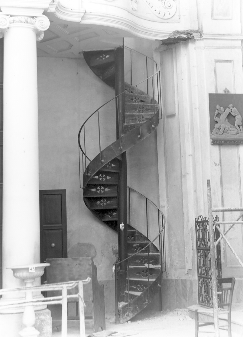 scala - a chiocciola, opera isolata - bottega calabrese (inizio sec. XX)