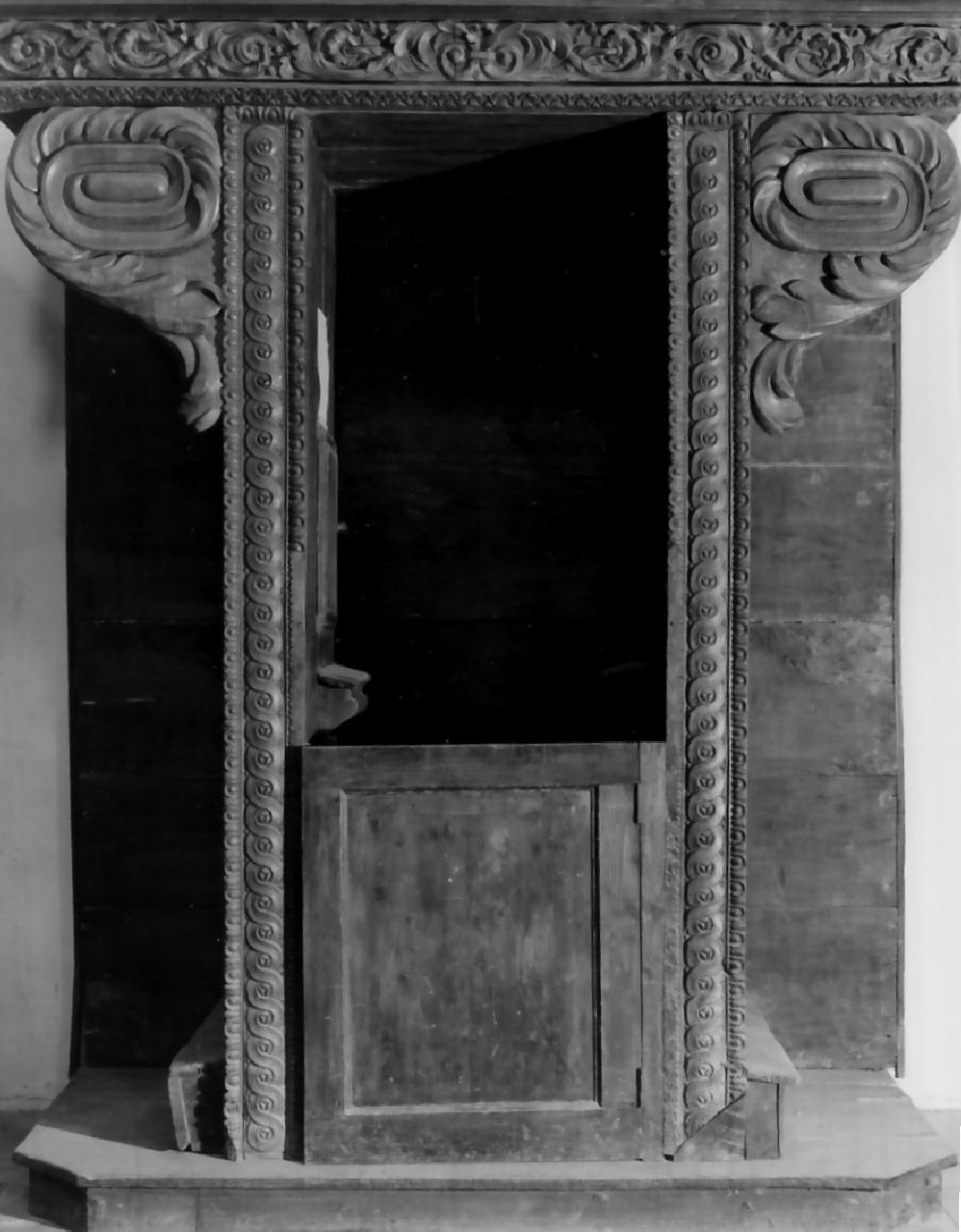 confessionale, opera isolata - bottega calabrese (metà sec. XVII)