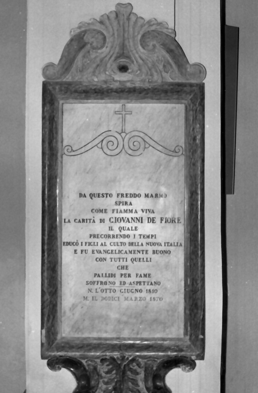 lastra tombale, opera isolata - bottega Italia meridionale (sec. XIX)