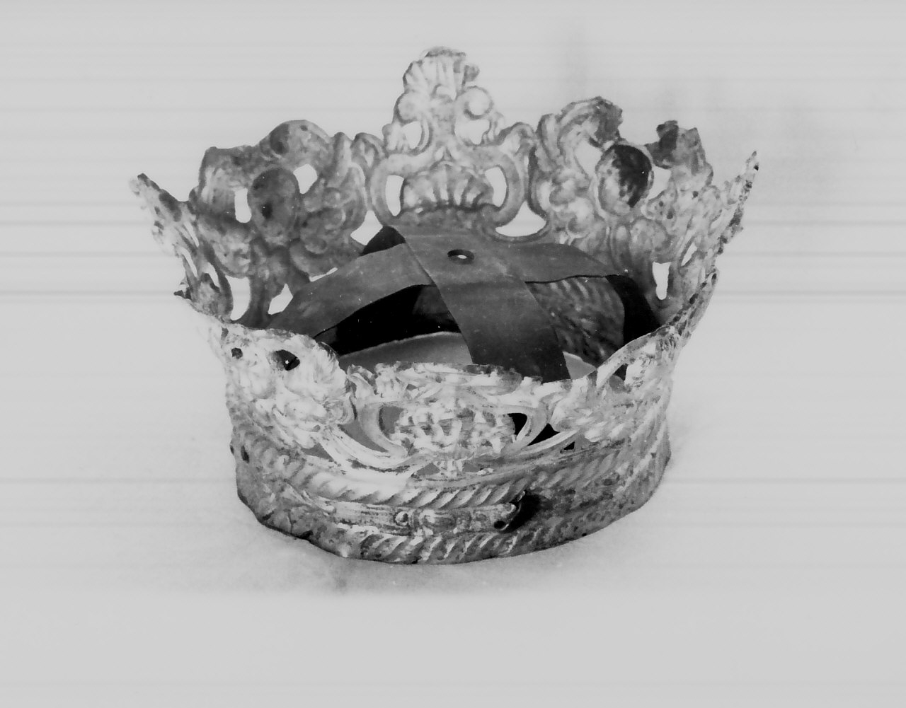 corona da statua, opera isolata - bottega calabrese (sec. XVI)