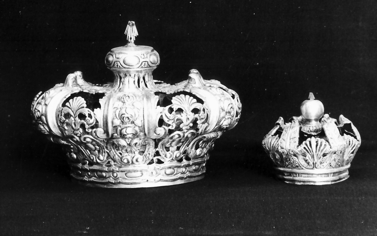 corona da statua, coppia di Sisino Raffaele (seconda metà sec. XIX)