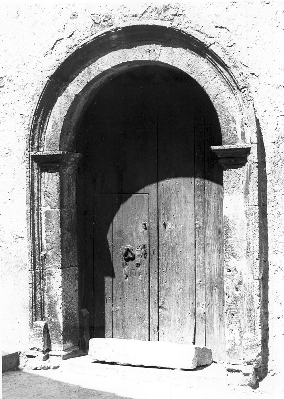 portale, opera isolata - bottega Italia meridionale (sec. XVII)