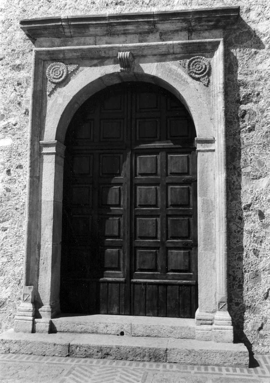 portale, opera isolata - bottega calabrese (fine/inizio secc. XVII/ XVIII)