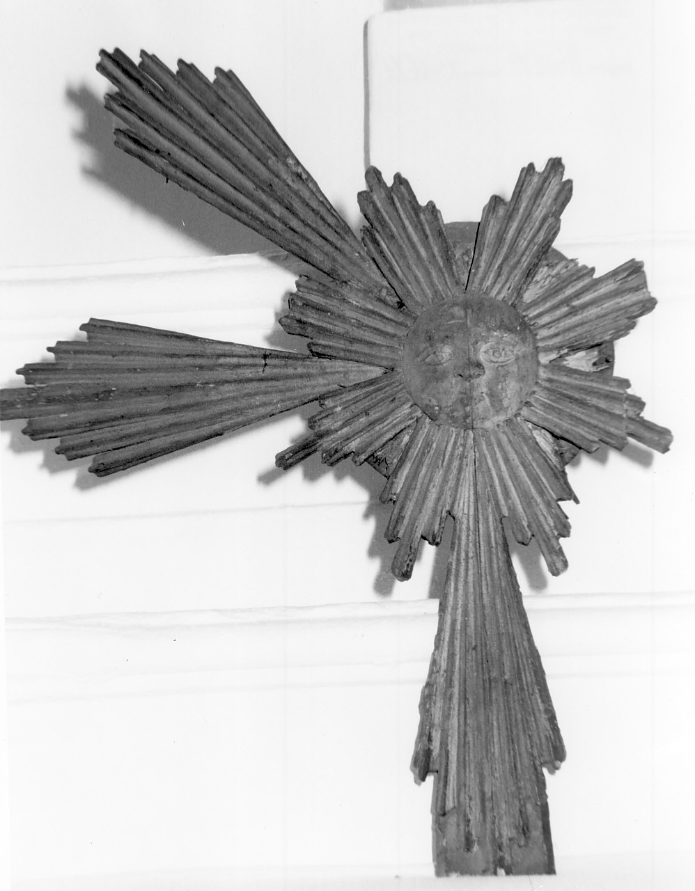 decorazione a intaglio, elemento d'insieme - bottega calabrese (sec. XVII)