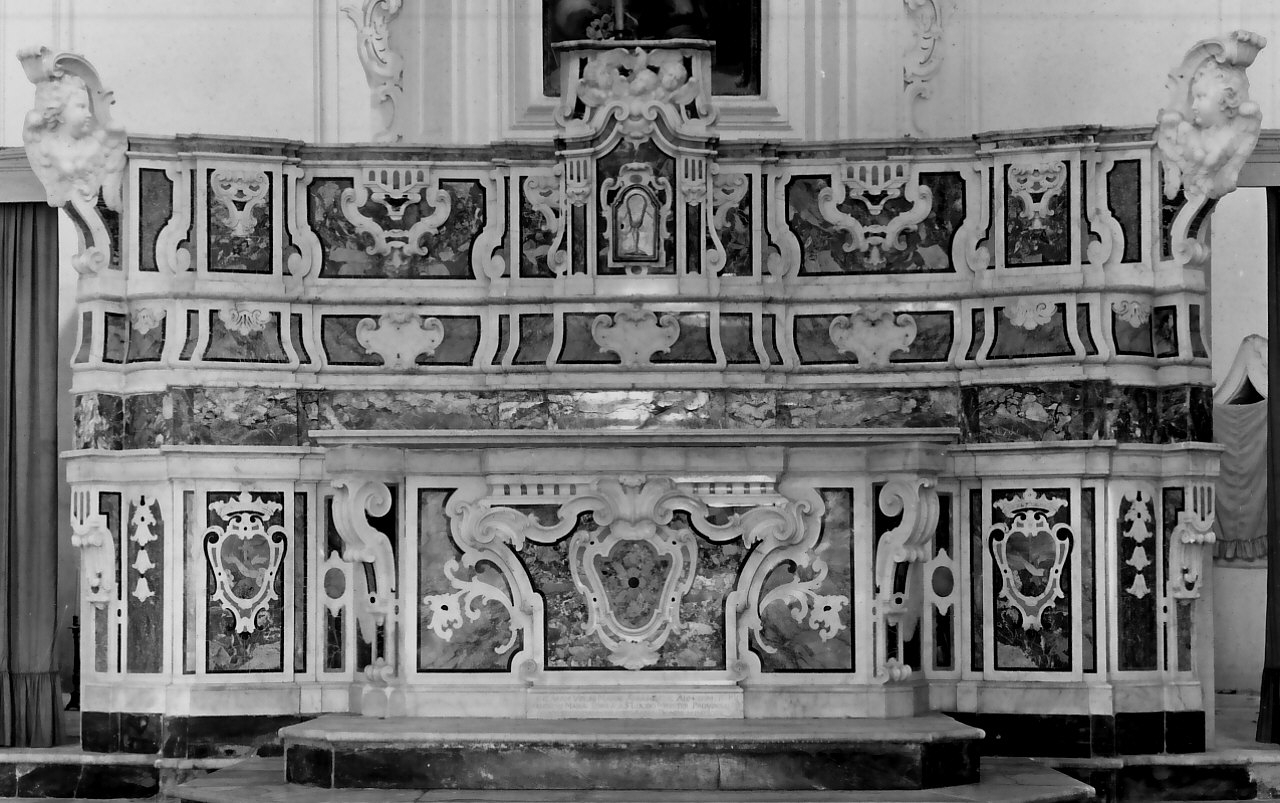 altare maggiore - bottega Italia meridionale (sec. XVIII)