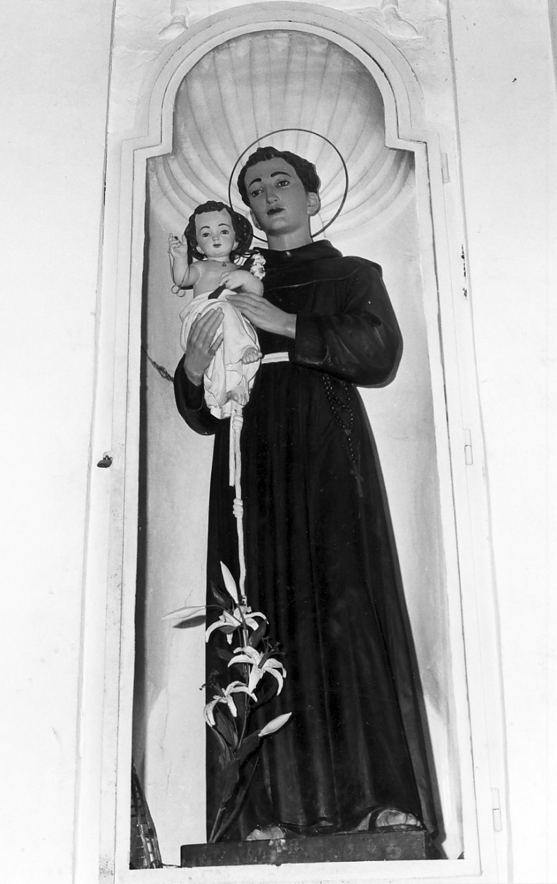 Sant'Antonio da Padova con il bambino (statua, opera isolata) - bottega Italia meridionale (primo quarto sec. XX)