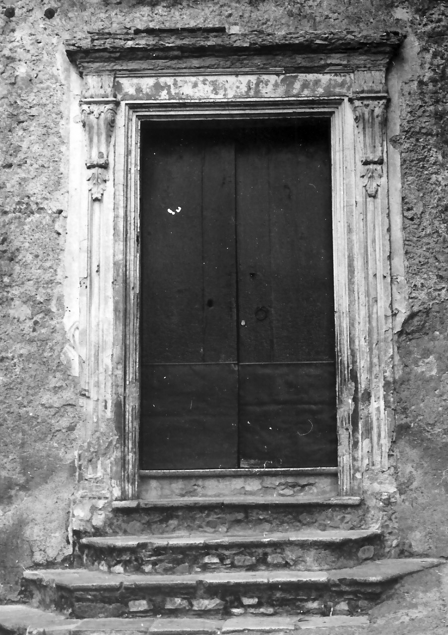 portale, opera isolata - bottega calabrese (sec. XVII)
