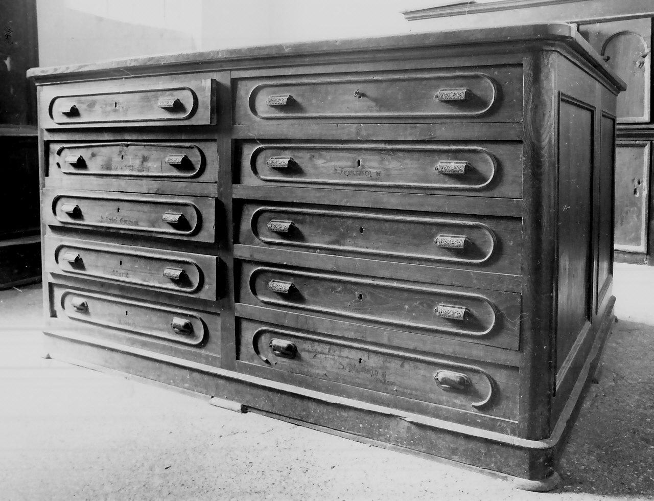 cassettone, opera isolata - bottega calabrese (fine sec. XVIII)