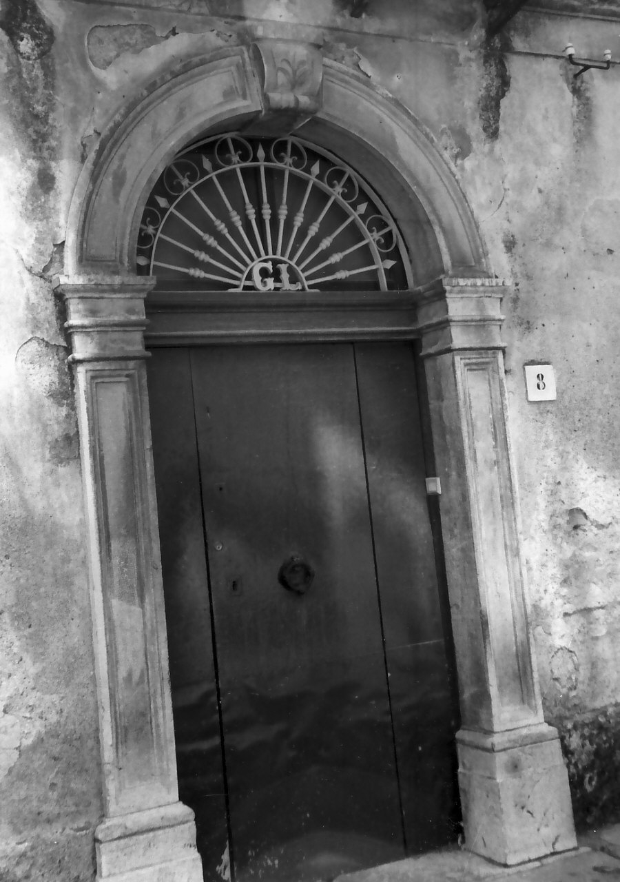 portale, opera isolata - bottega calabrese (prima metà sec. XVIII)