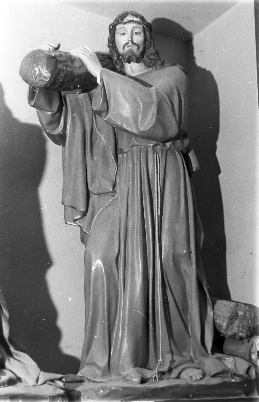 Cristo portacroce (statua, opera isolata) di Guacci Luigi (bottega) (fine/inizio secc. XIX/ XX)