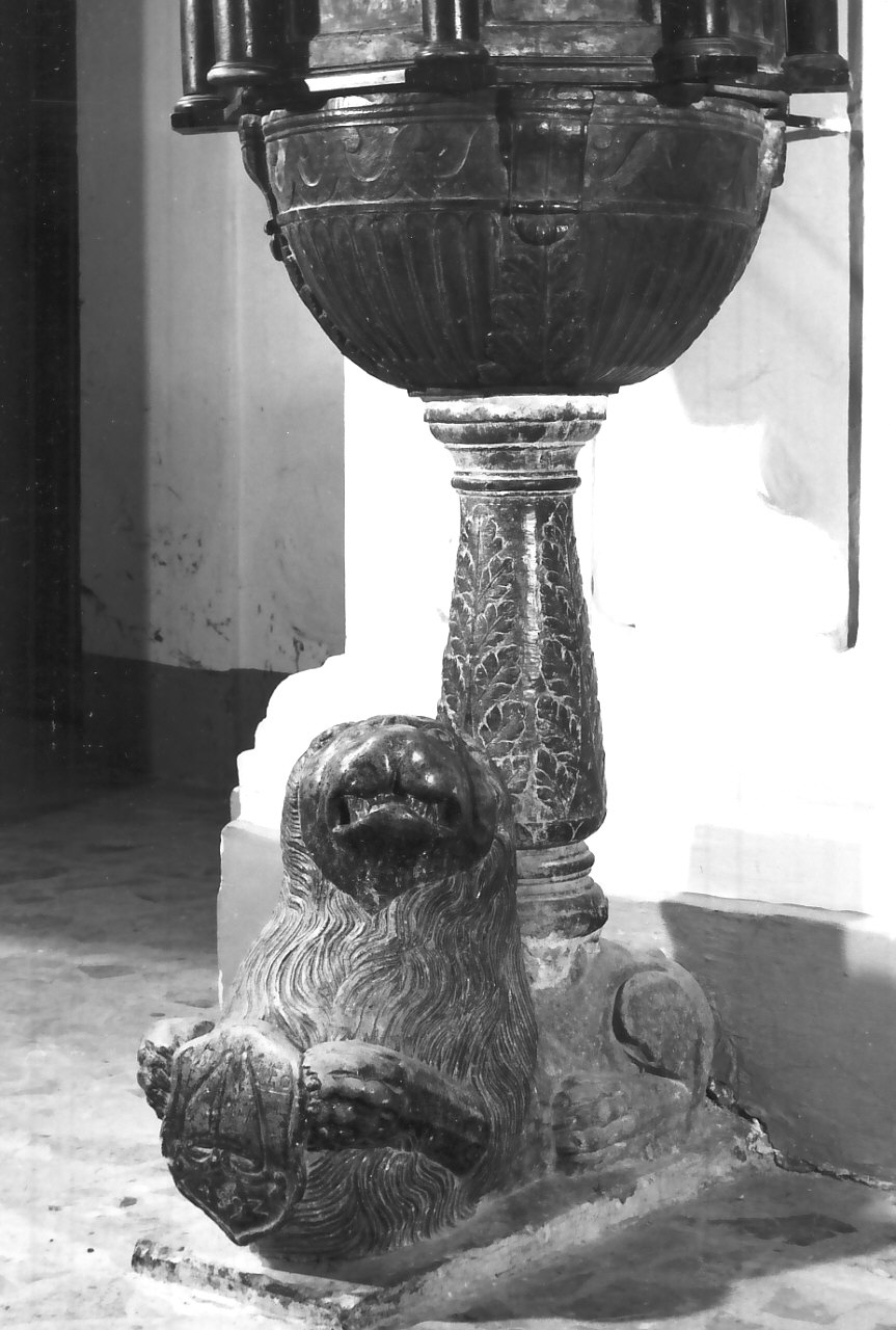 base di fonte battesimale, opera isolata - bottega Italia meridionale (sec. XVI)