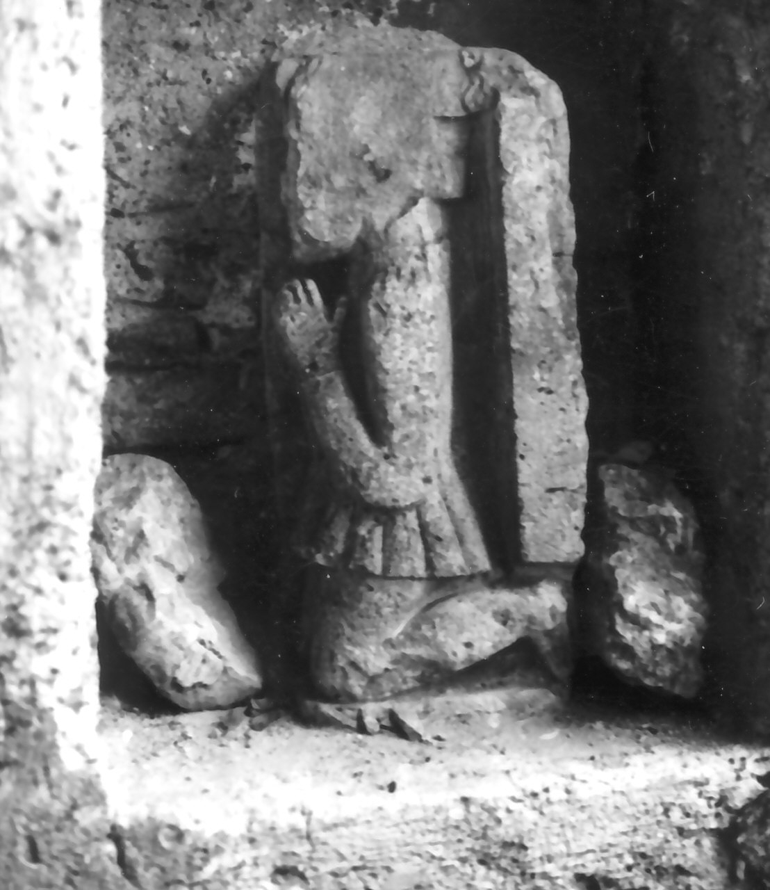 scultura, frammento - bottega calabrese (sec. XVI)