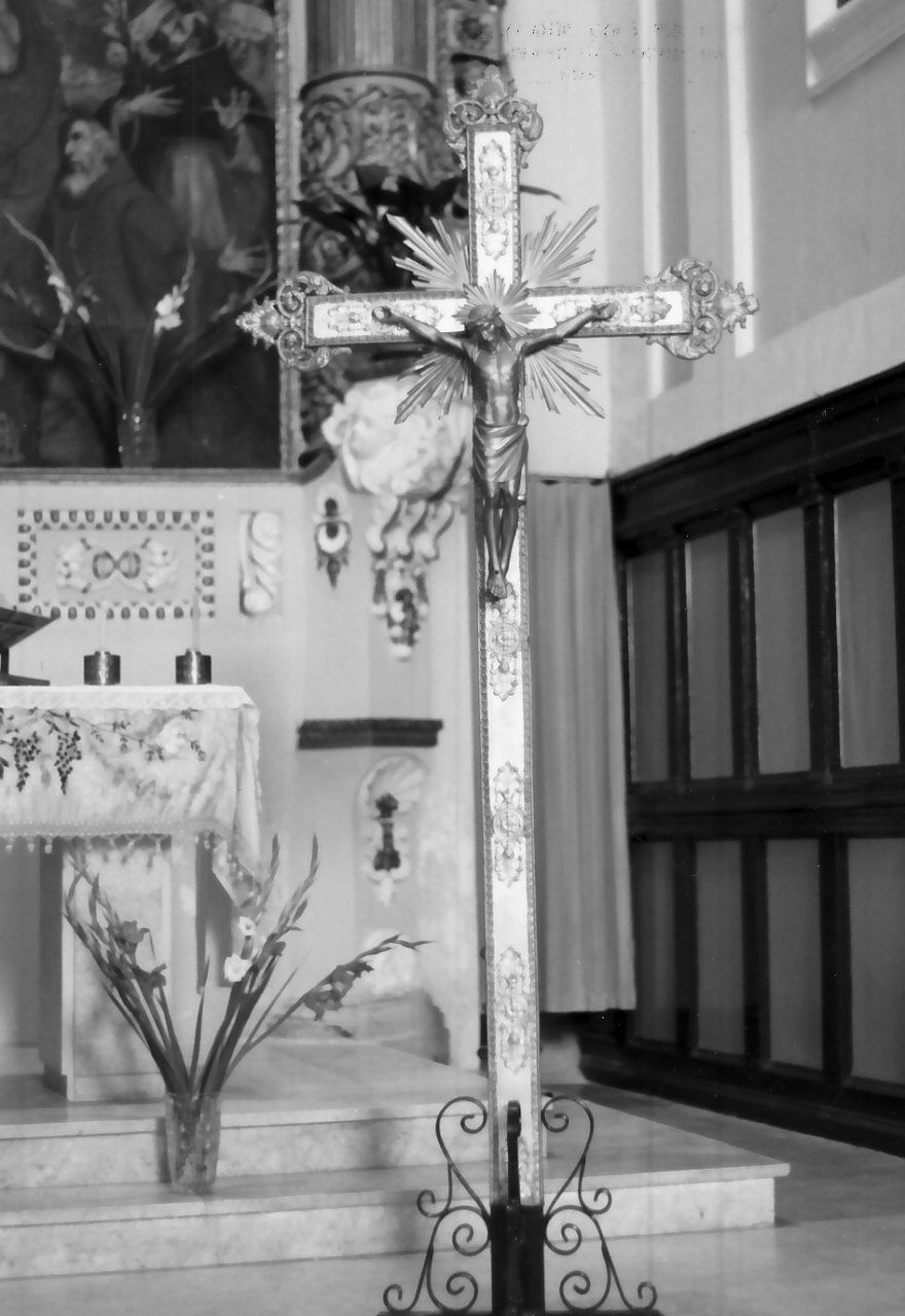 croce processionale, opera isolata - bottega Italia meridionale (seconda metà sec. XIX)