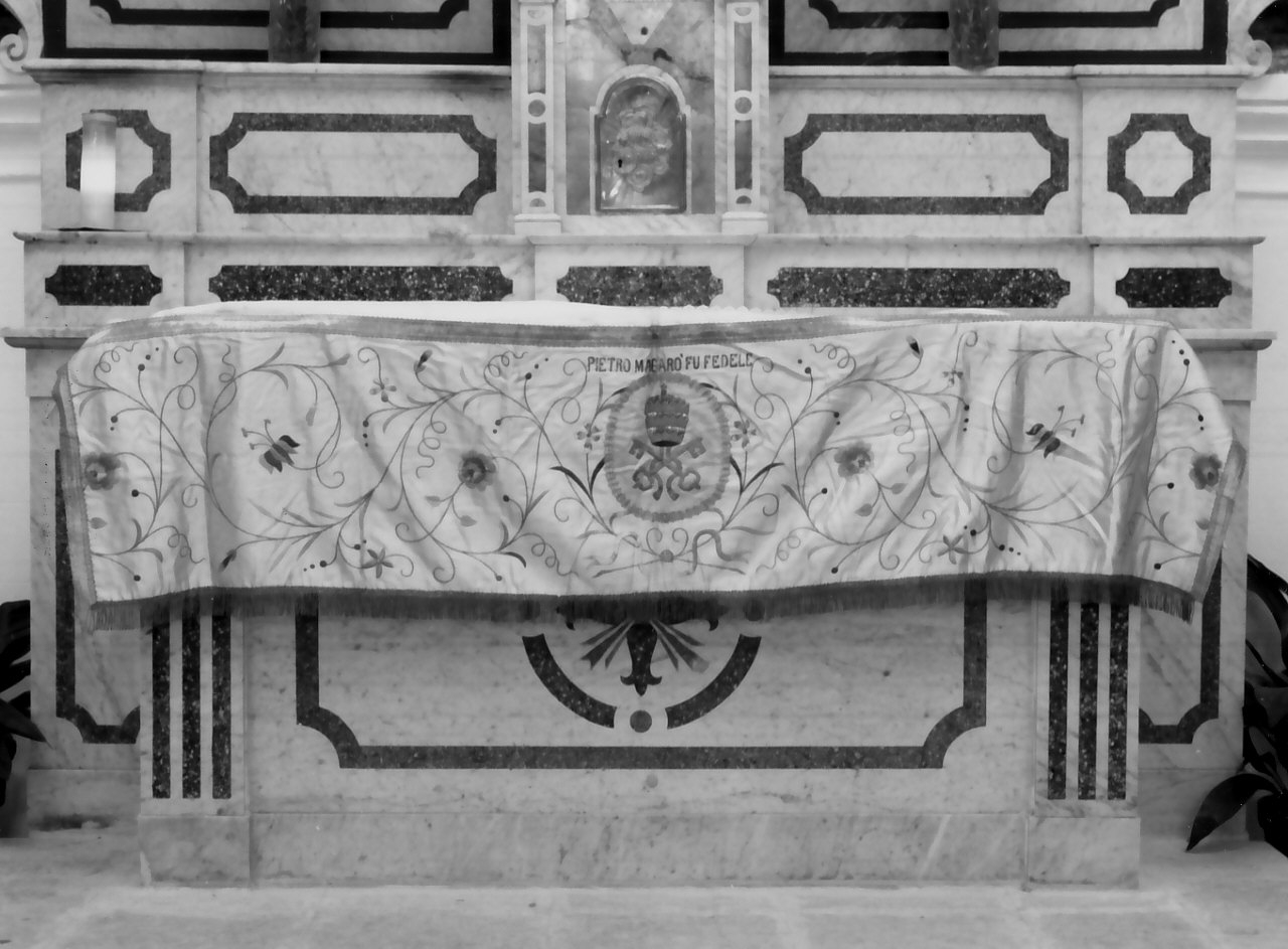 tovaglia d'altare, opera isolata - manifattura calabrese (seconda metà sec. XIX)