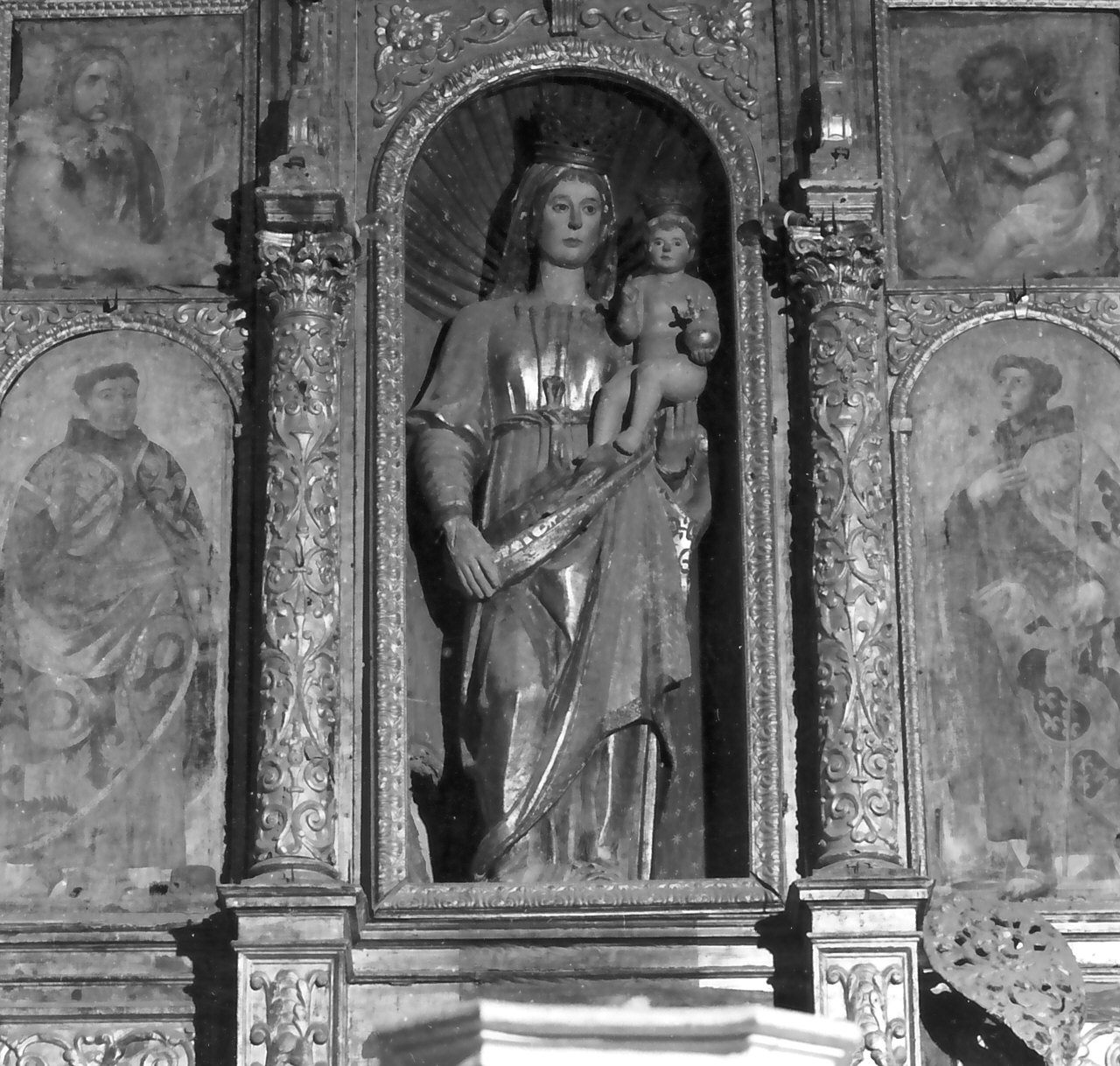 Madonna con Bambino (statua, opera isolata) - bottega calabrese (inizio sec. XVII)