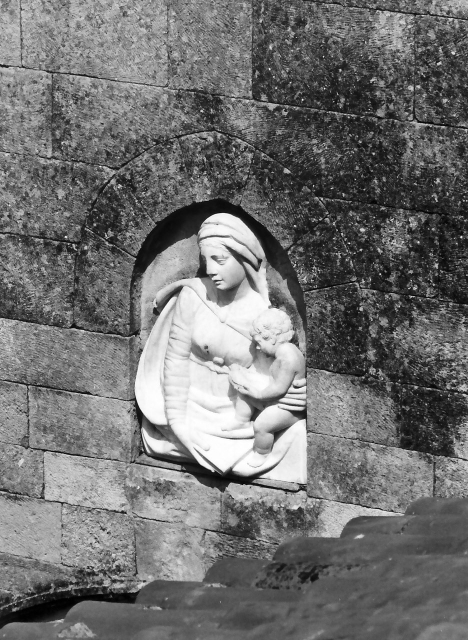 Madonna delle Grazie, Madonna con Bambino (scultura, opera isolata) - bottega Italia meridionale (sec. XVII)